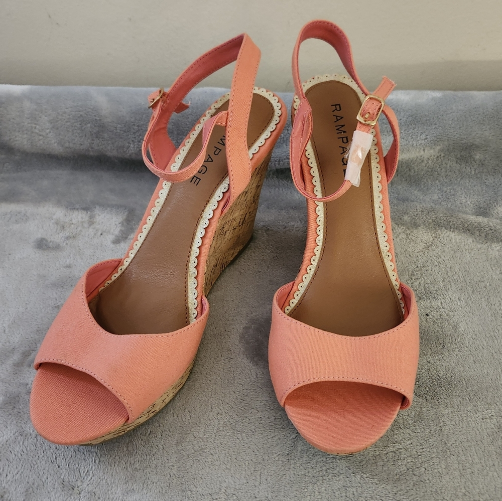 Rampage Open Toe Platform Wedge Sandal Size :11 Color: Peach Coral